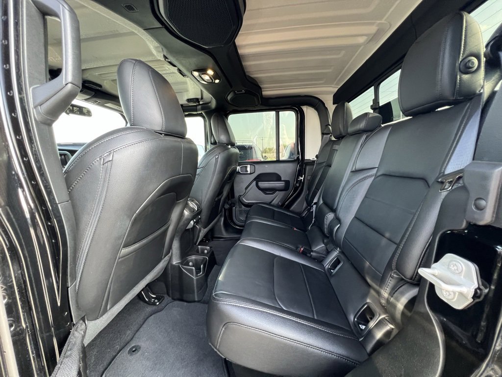 Used 2023 Jeep Gladiator Sport image 30