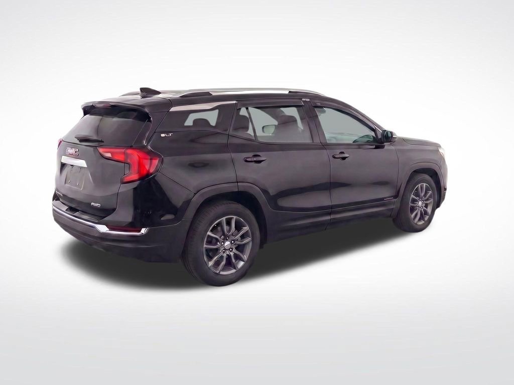 Used 2022 GMC Terrain SLT w/ Infotainment Package II AWD/4WD image 3