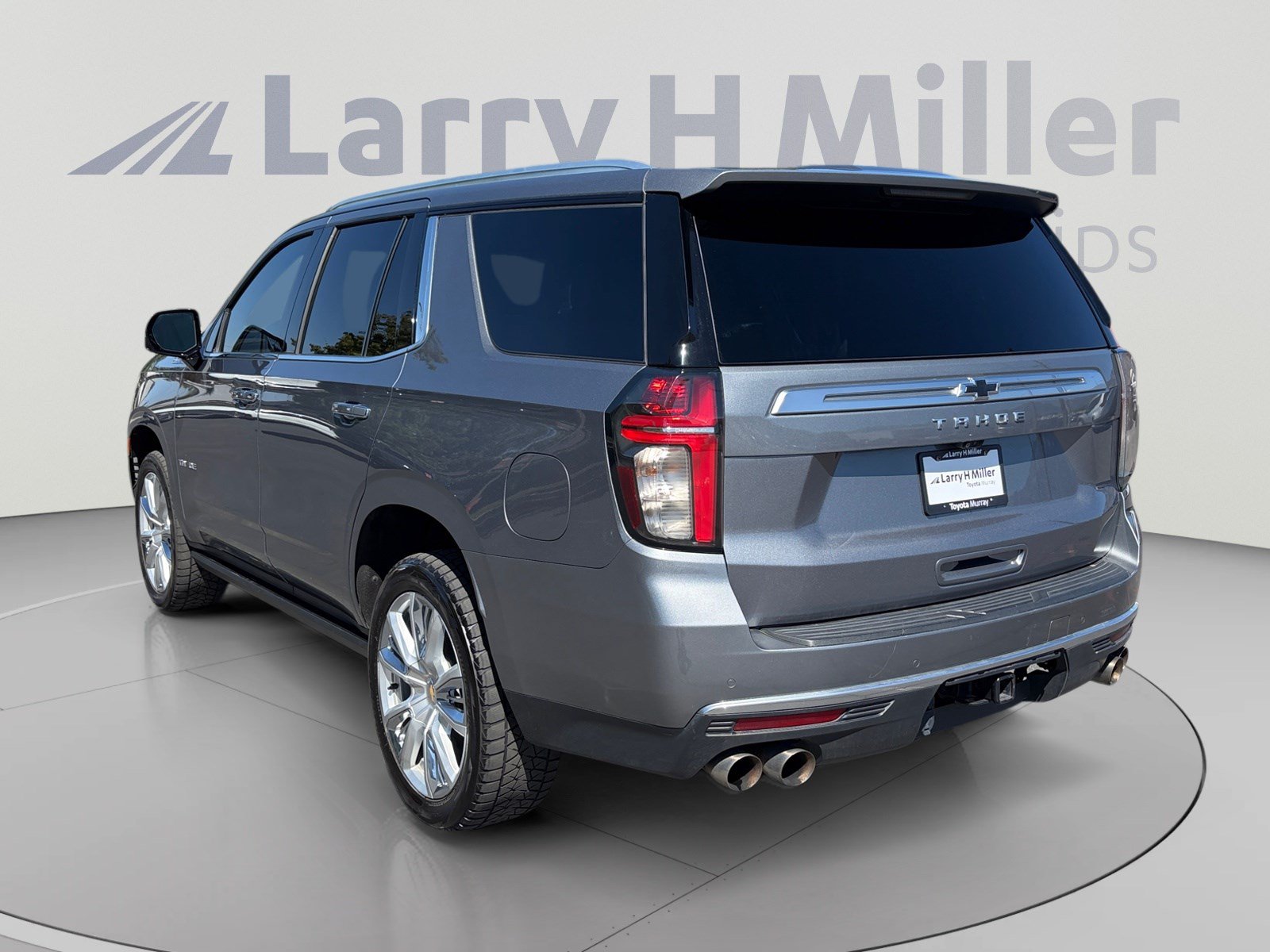 Used 2021 Chevrolet Tahoe High Country AWD/4WD image 3