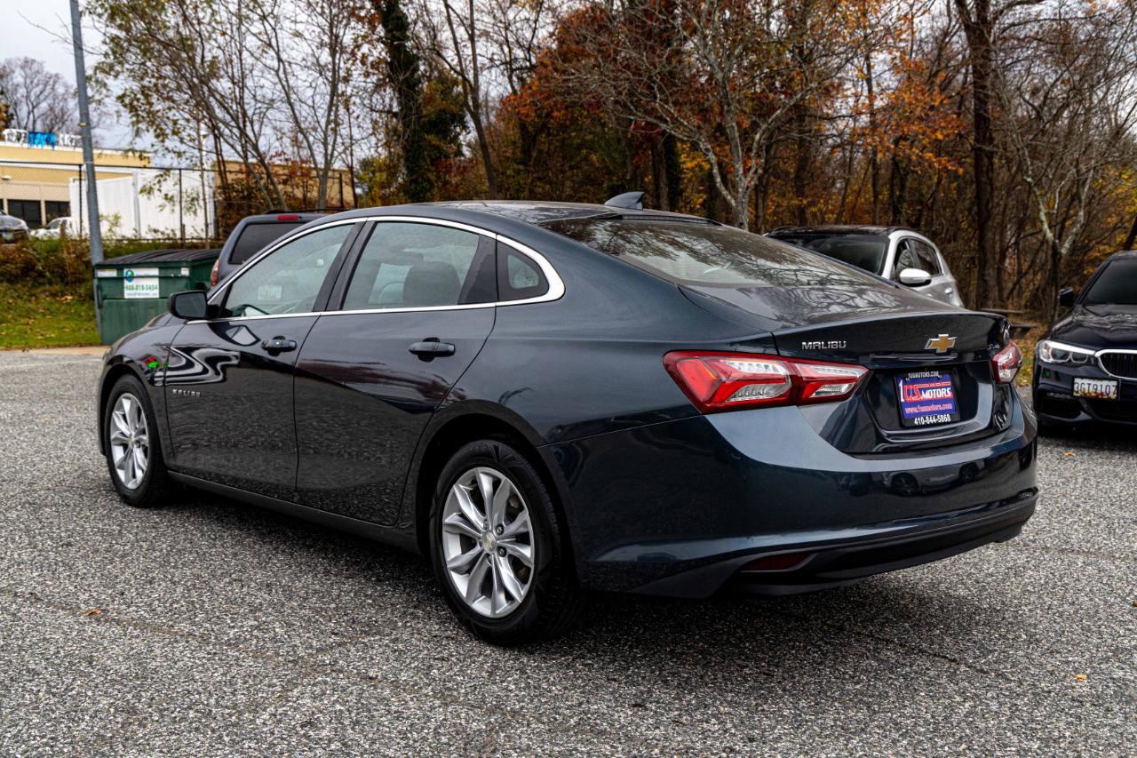 Used 2019 Chevrolet Malibu LT FWD image 4