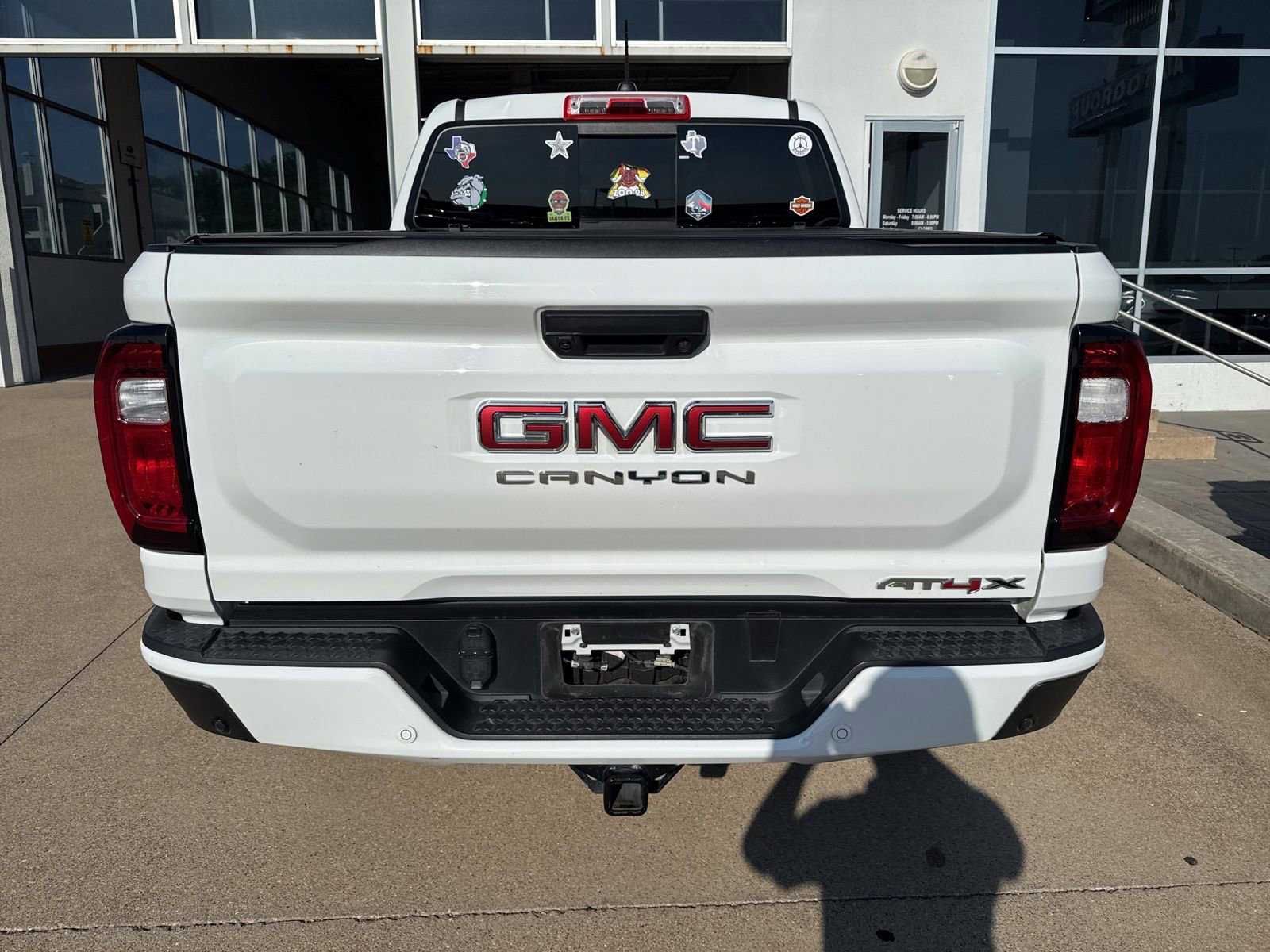 Used 2024 GMC Canyon AT4X AWD/4WD image 8