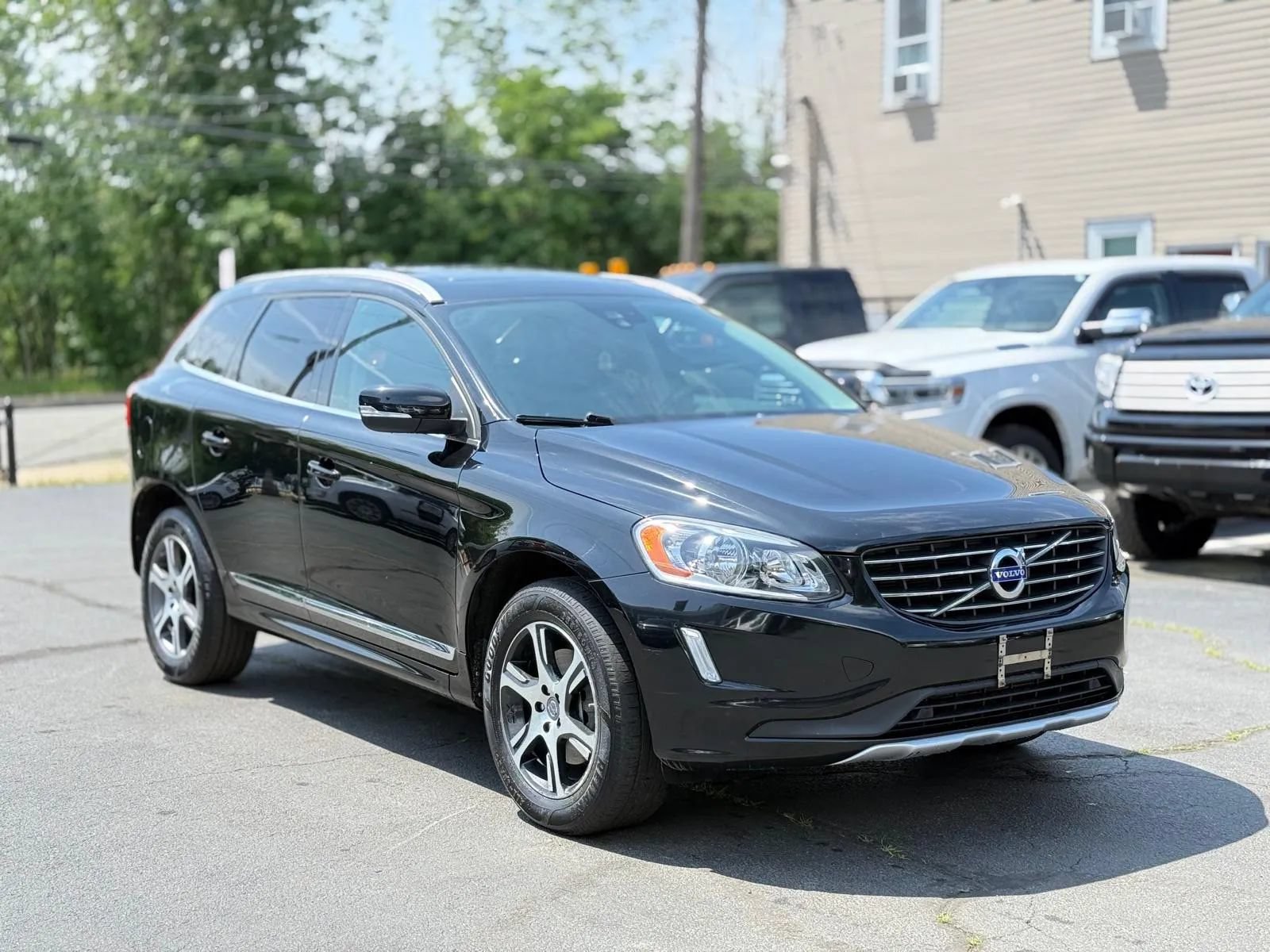 Used 2015 Volvo XC60 T6 Platinum AWD/4WD image 4