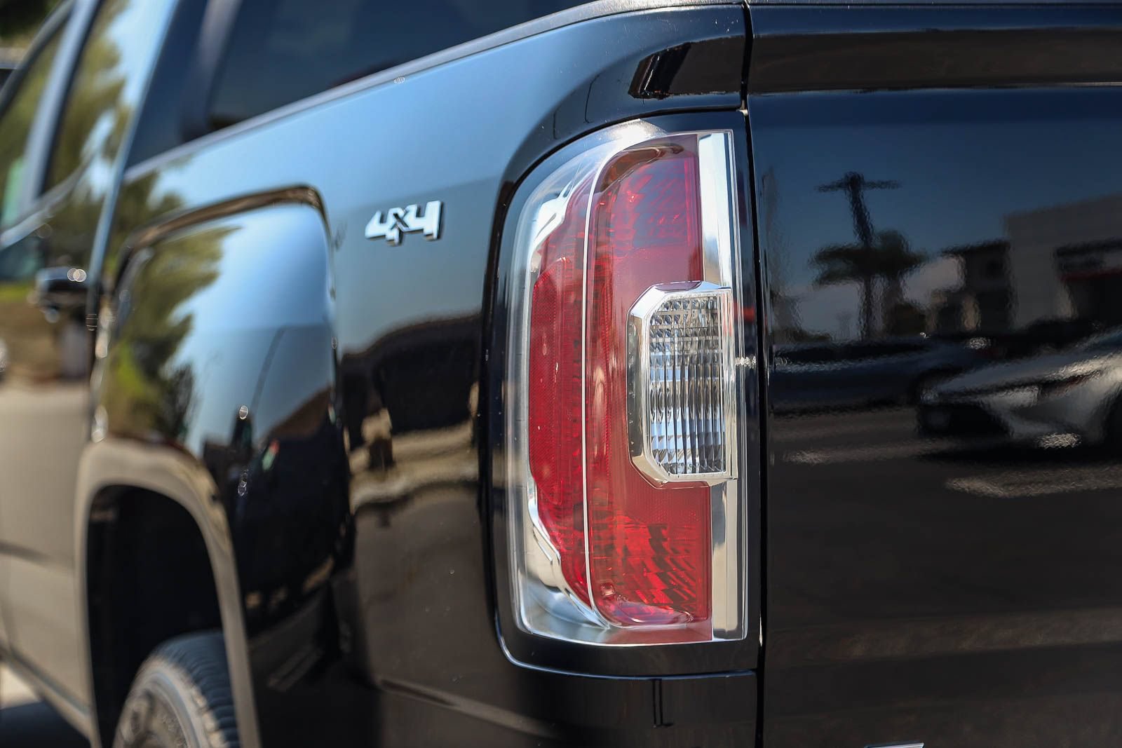 Used 2022 GMC Canyon Elevation w/ Trailering Package AWD/4WD image 7