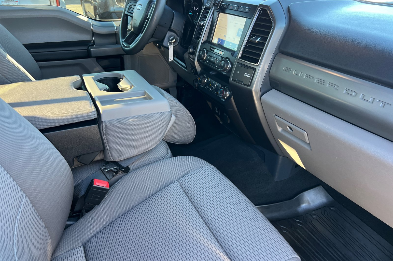 Certified 2022 Ford F350 XLT w/ Black Appearance Package AWD/4WD image 17