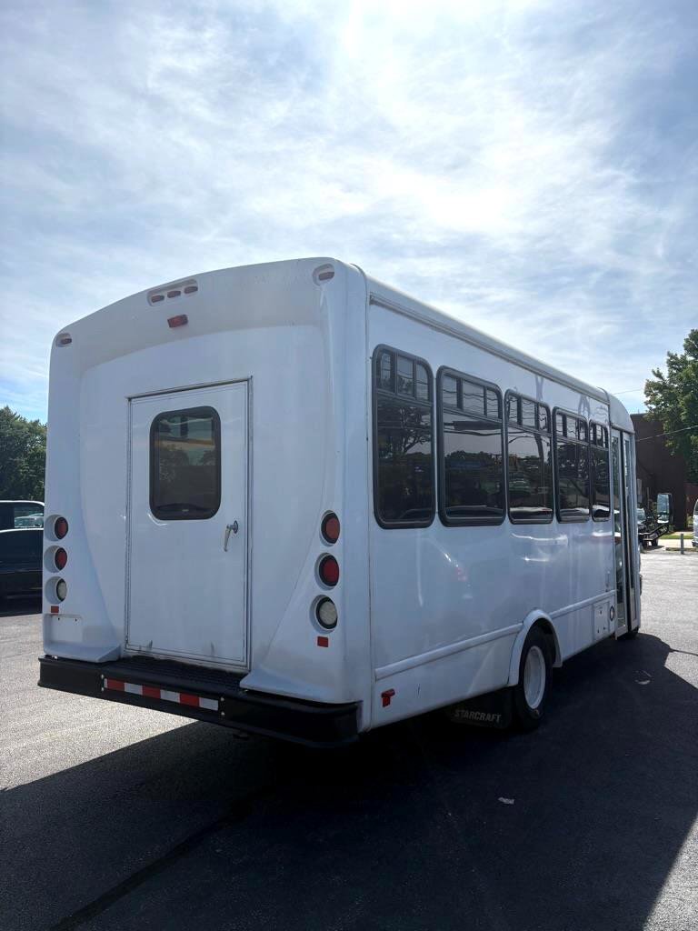 Used 2017 Ford E-450 and Econoline 450 Super Duty w/ Shuttle Bus Prep Package image 3