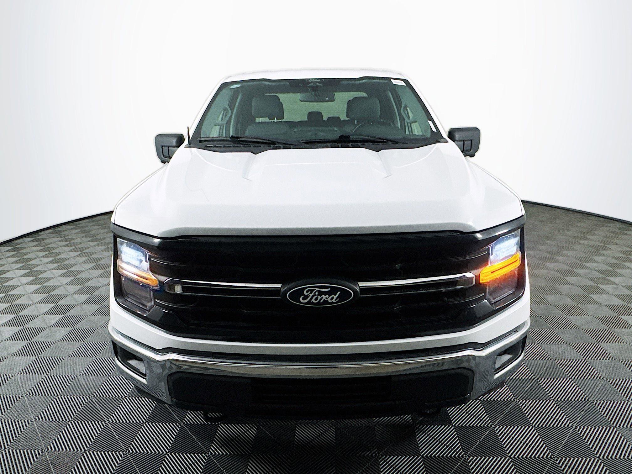 Used 2024 Ford F150 XLT w/ Tow/Haul Package image 2