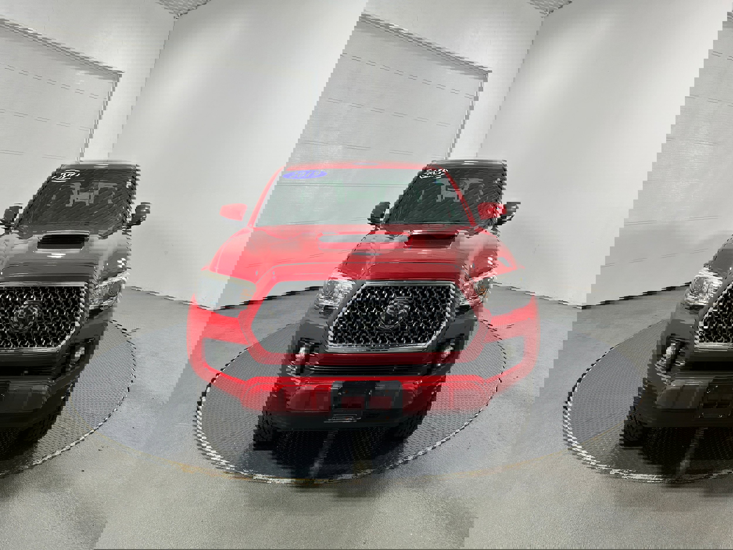 Used 2019 Toyota Tacoma TRD Sport image 15
