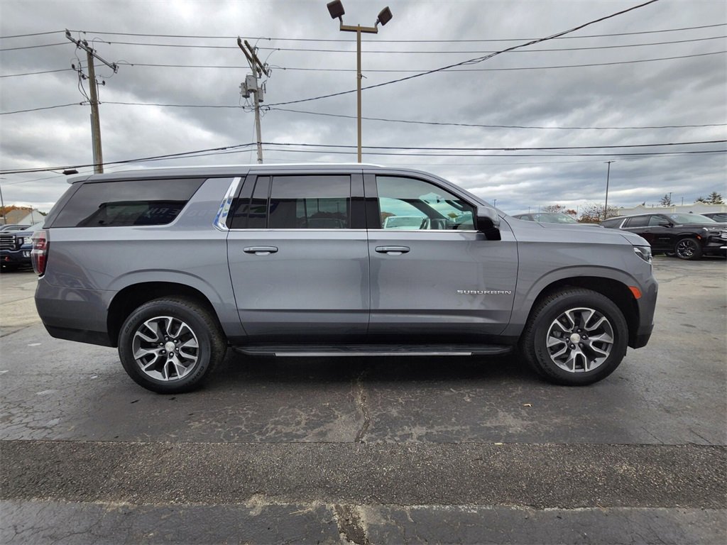 Used 2021 Chevrolet Suburban LS image 6
