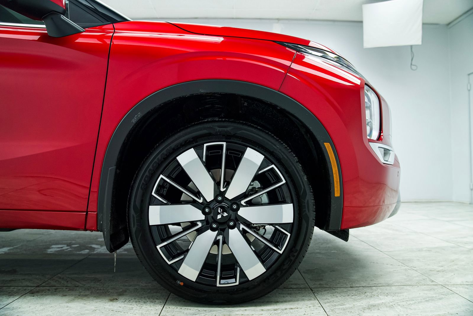 New 2026 Mitsubishi Outlander SEL image 30