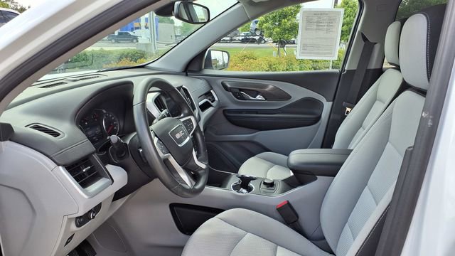 Used 2023 GMC Terrain SLE image 15
