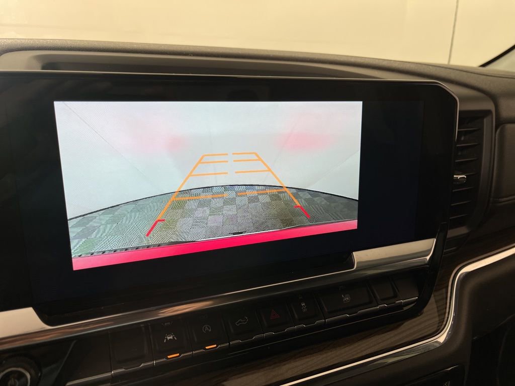 Used 2024 Chevrolet Silverado 1500 LT image 23