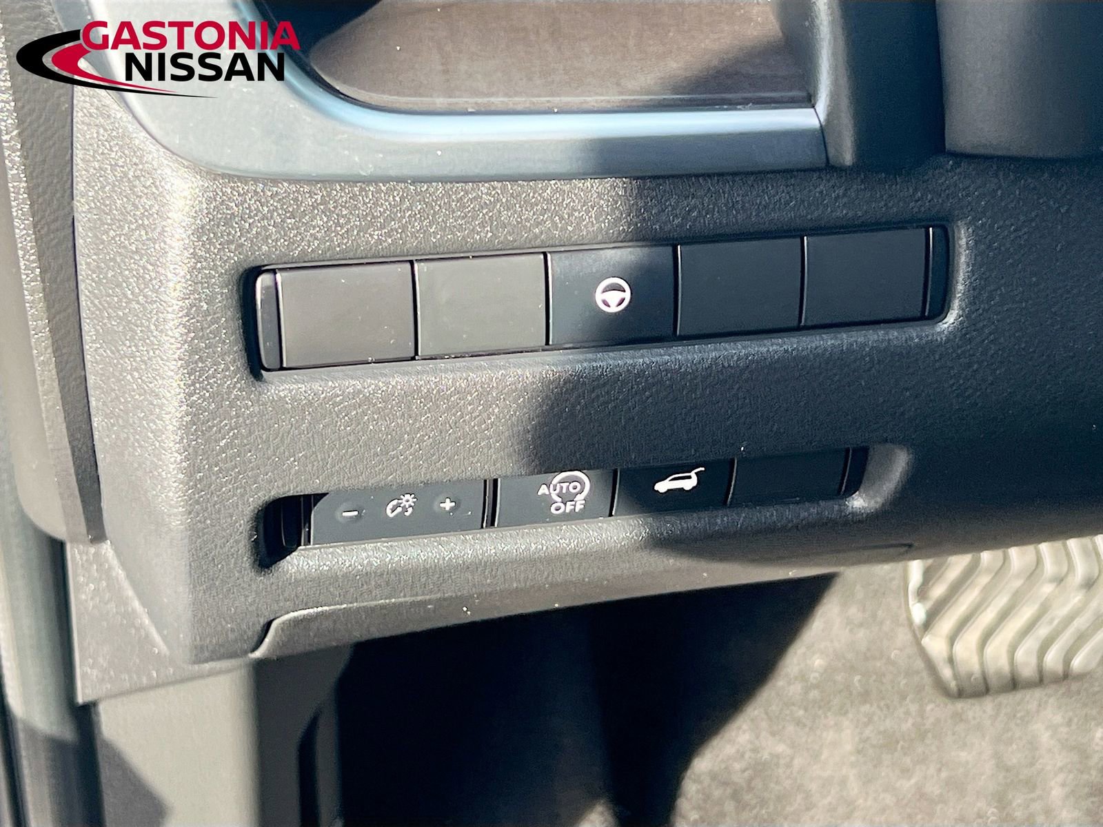 Used 2023 Nissan Rogue Platinum image 13