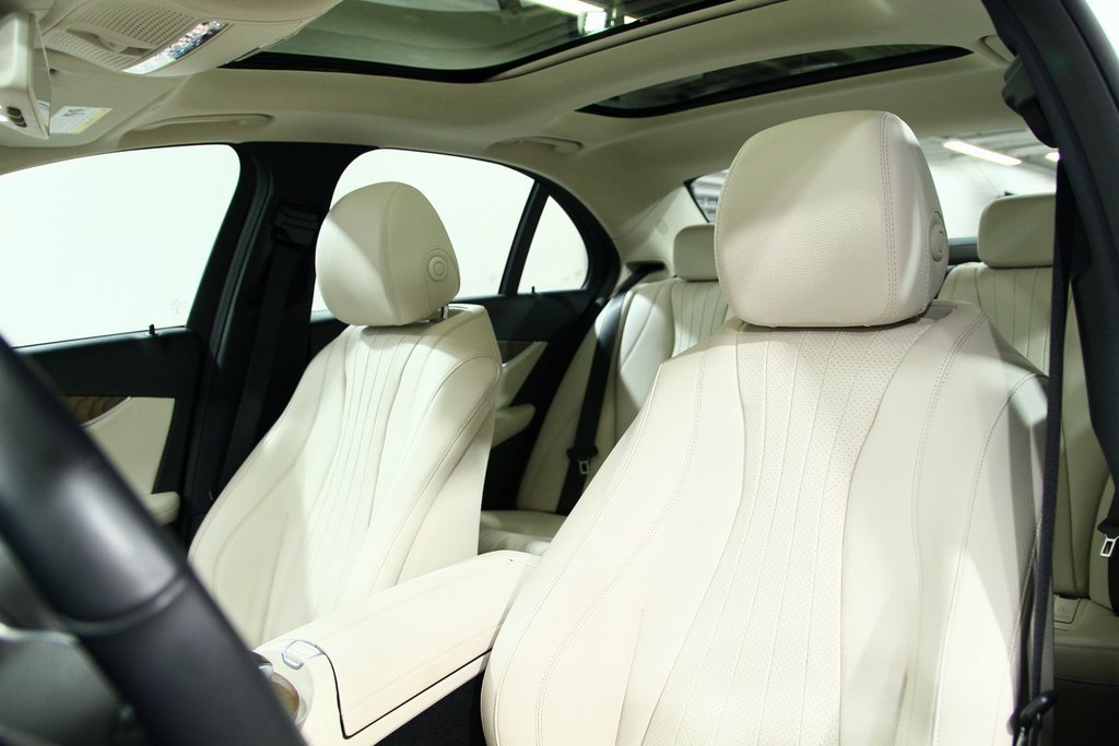 Used 2020 Mercedes-Benz E 350 4MATIC Sedan image 18