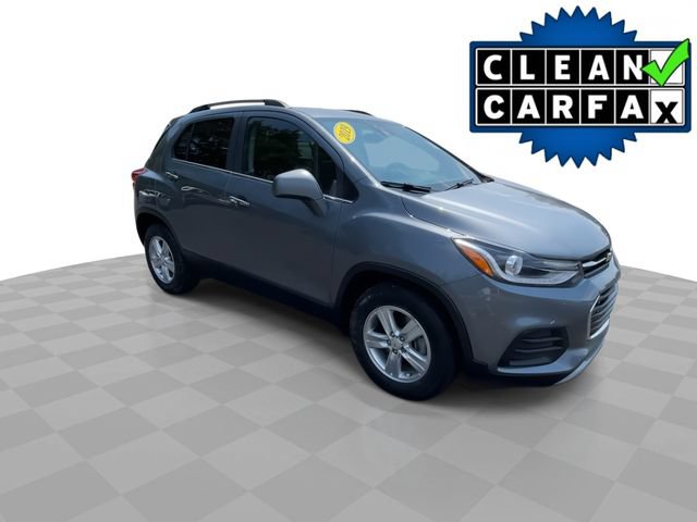 Used 2019 Chevrolet Trax LT w/ LT Convenience Package FWD image 2