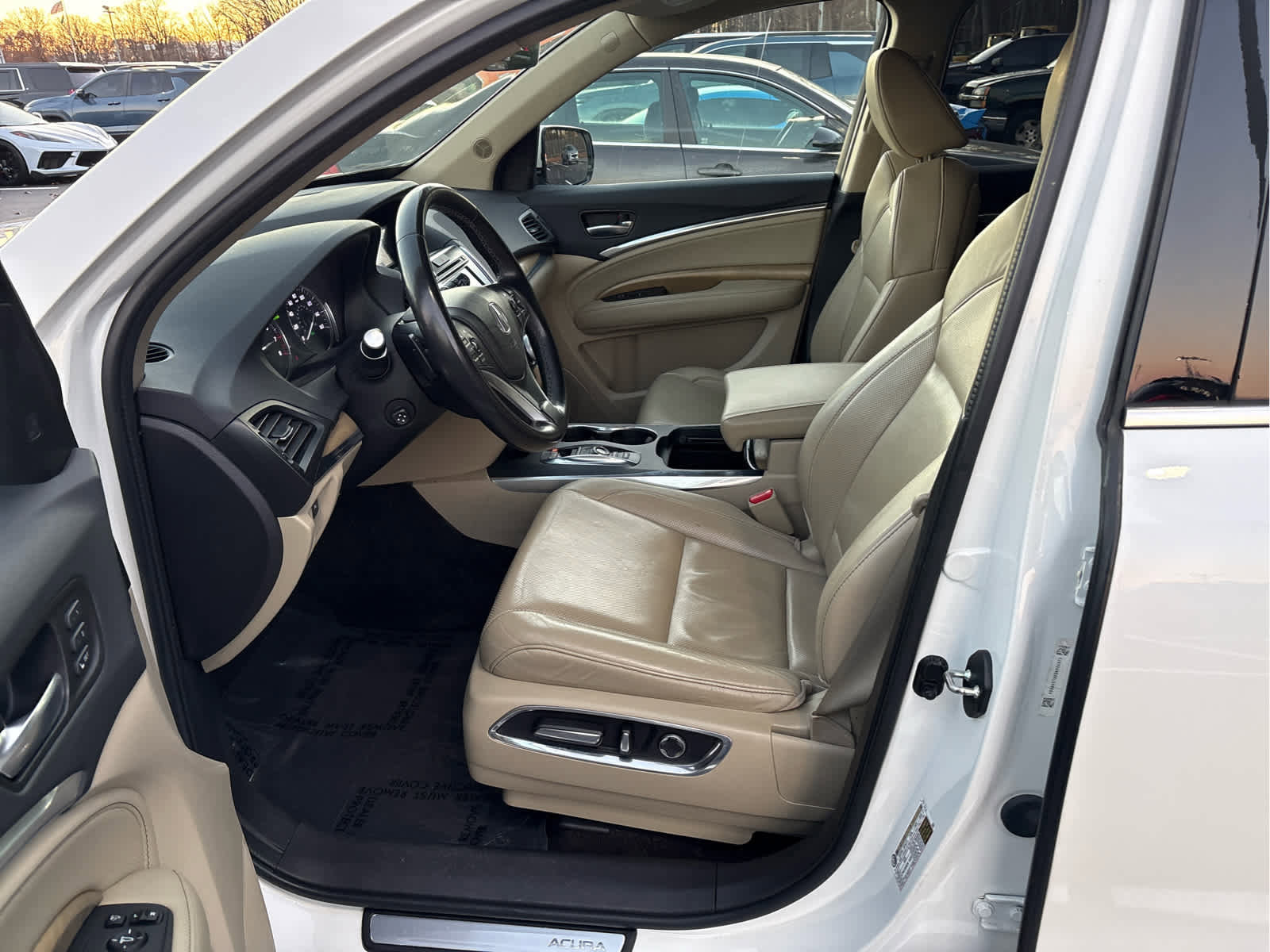 Used 2019 Acura MDX w/Technology Pkg image 15