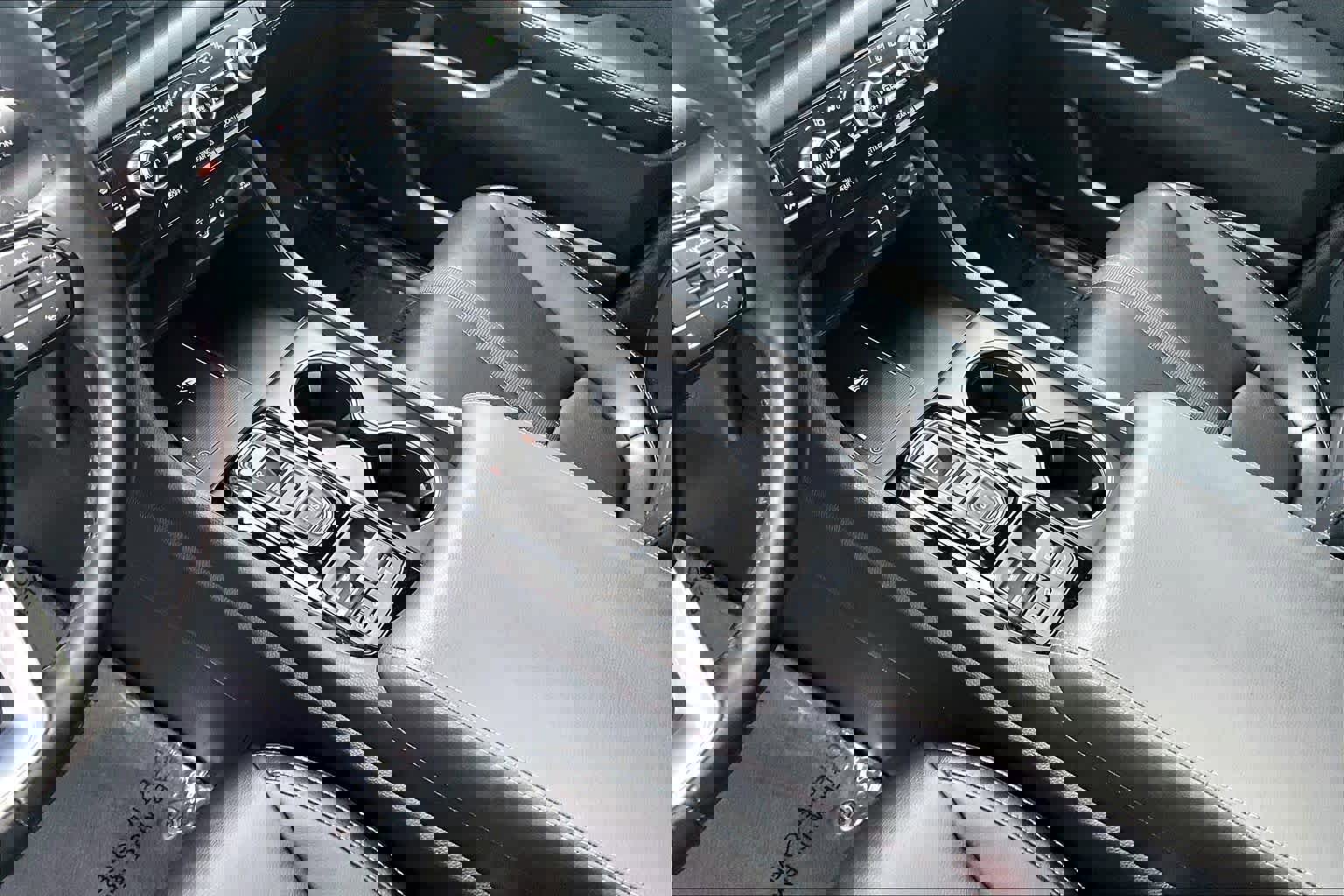 Used 2023 Honda Pilot Touring image 17