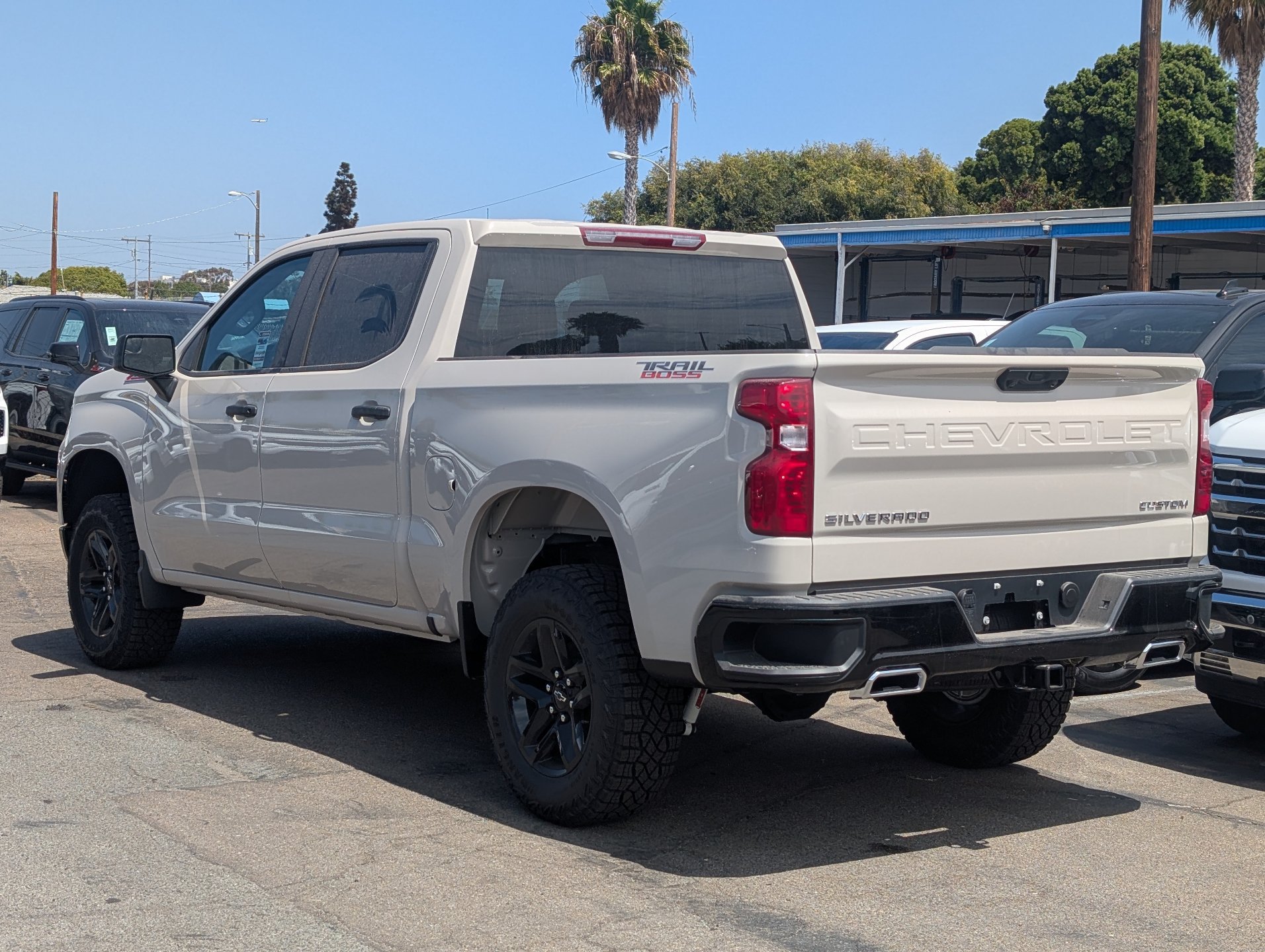 New 2026 Chevrolet Silverado 1500 Custom Trail Boss AWD/4WD image 10