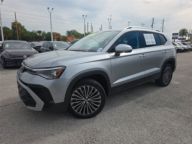 Used 2025 Volkswagen Taos SE FWD image 27