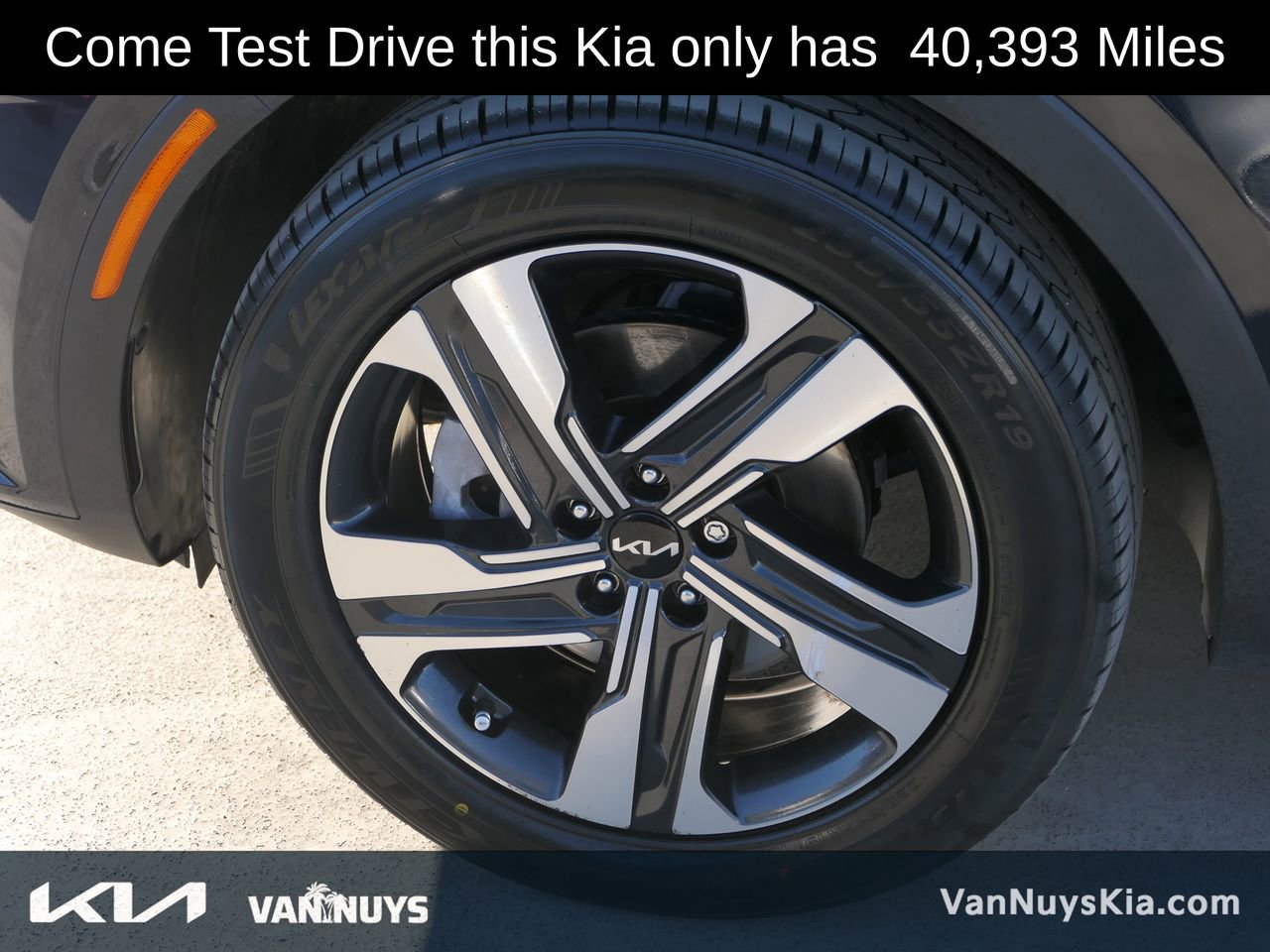 Used 2022 Kia Sorento SX w/ Panoramic Sunroof Package image 8