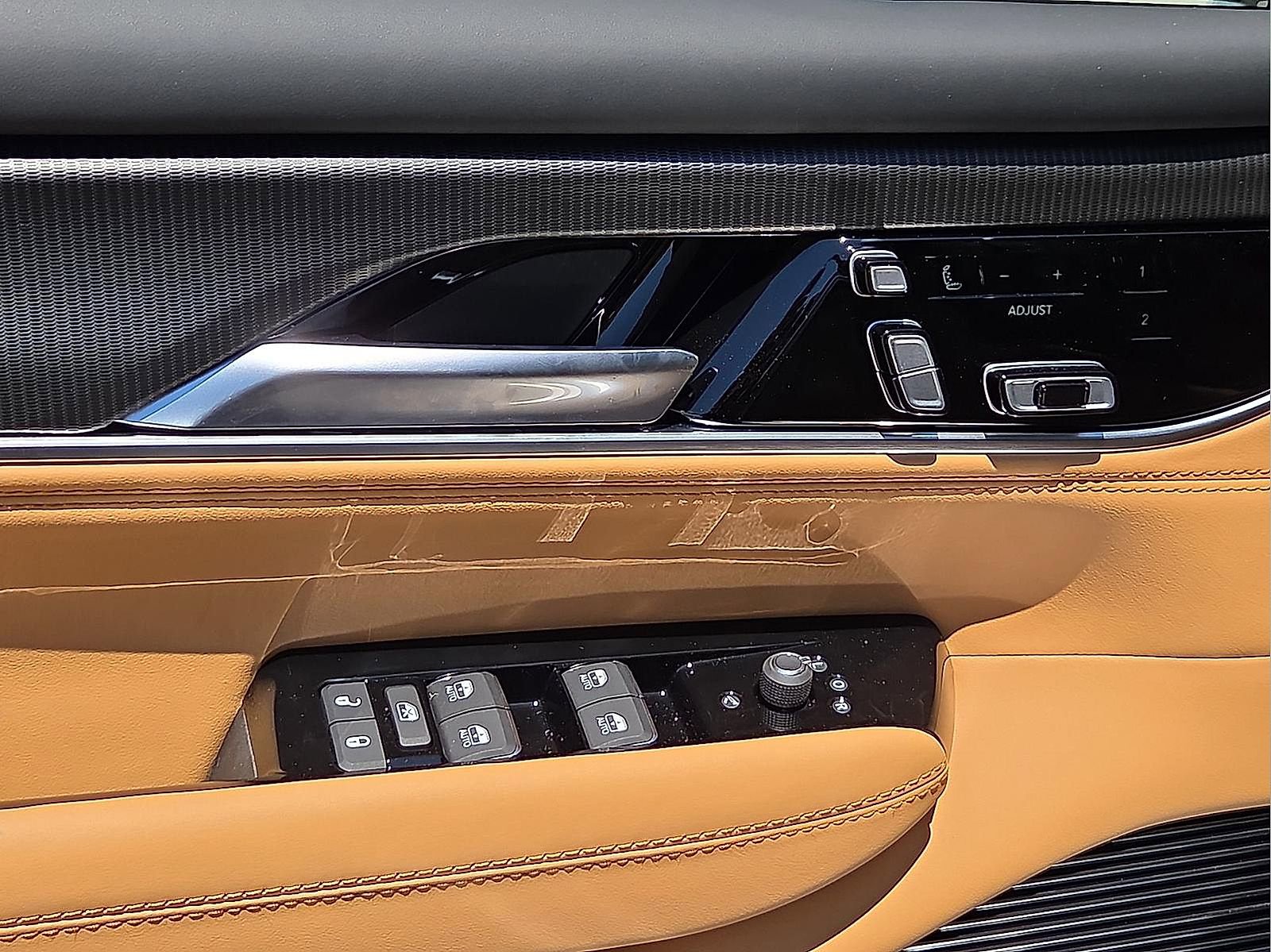 New 2026 Jeep Grand Wagoneer Summit AWD/4WD image 14