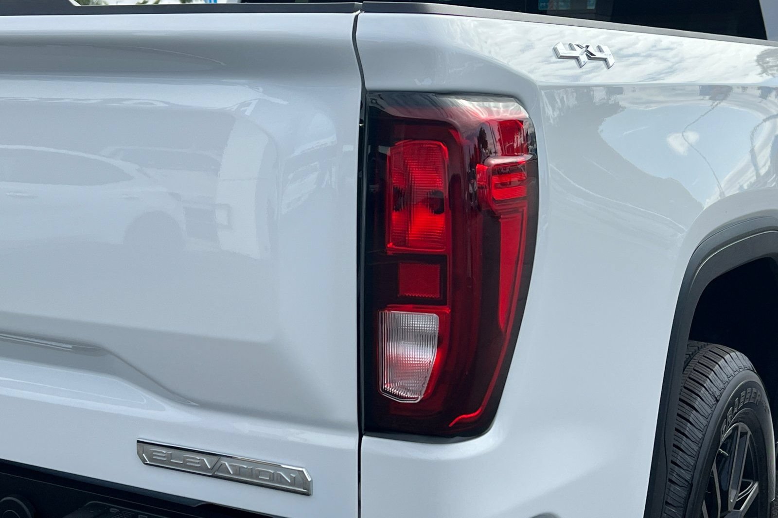 New 2026 GMC Sierra 1500 Elevation w/ Elevation Premium Package AWD/4WD image 22