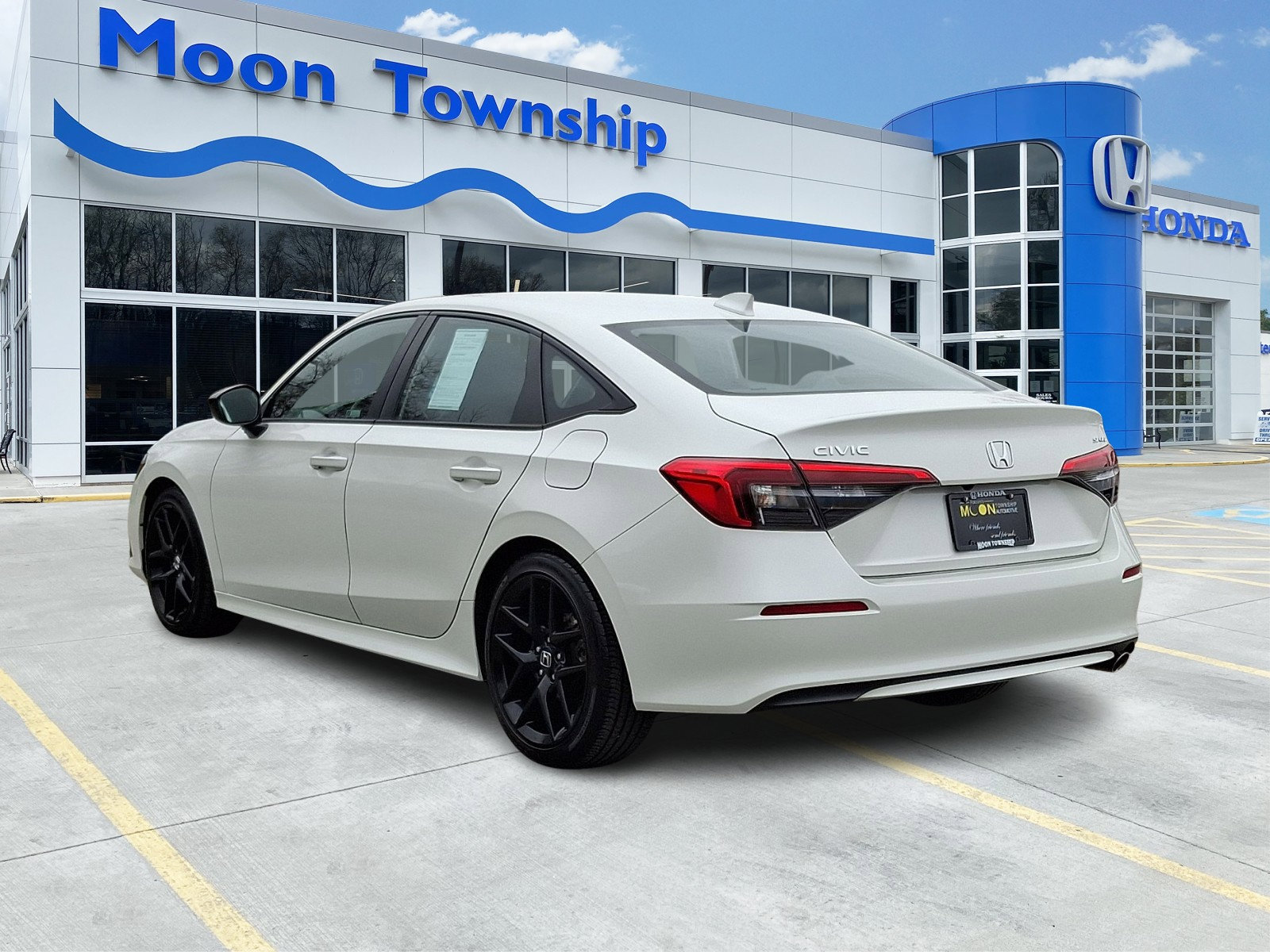 Used 2023 Honda Civic Sport image 4