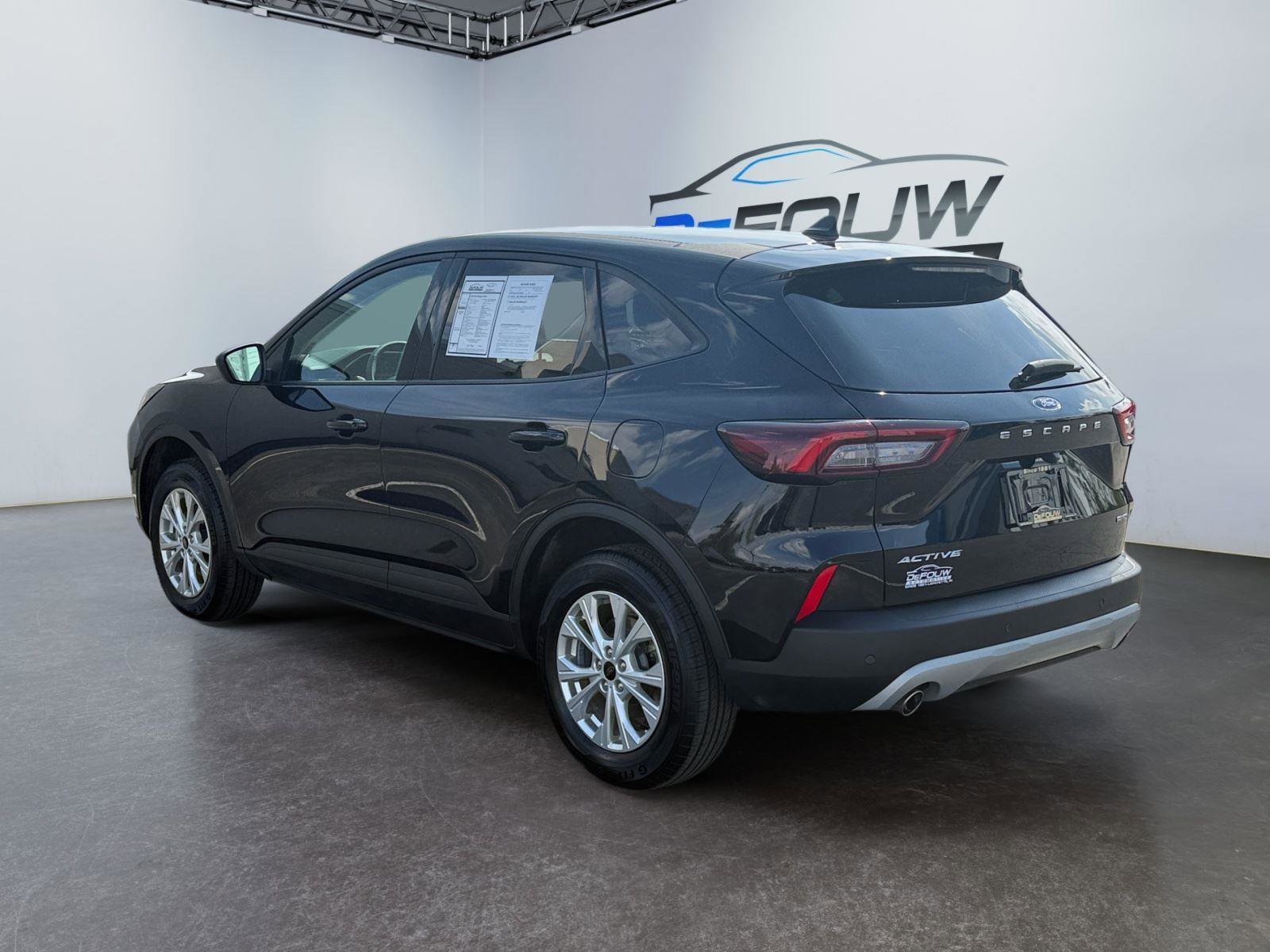 Used 2025 Ford Escape Active w/ Tech Pack #1 AWD/4WD image 5