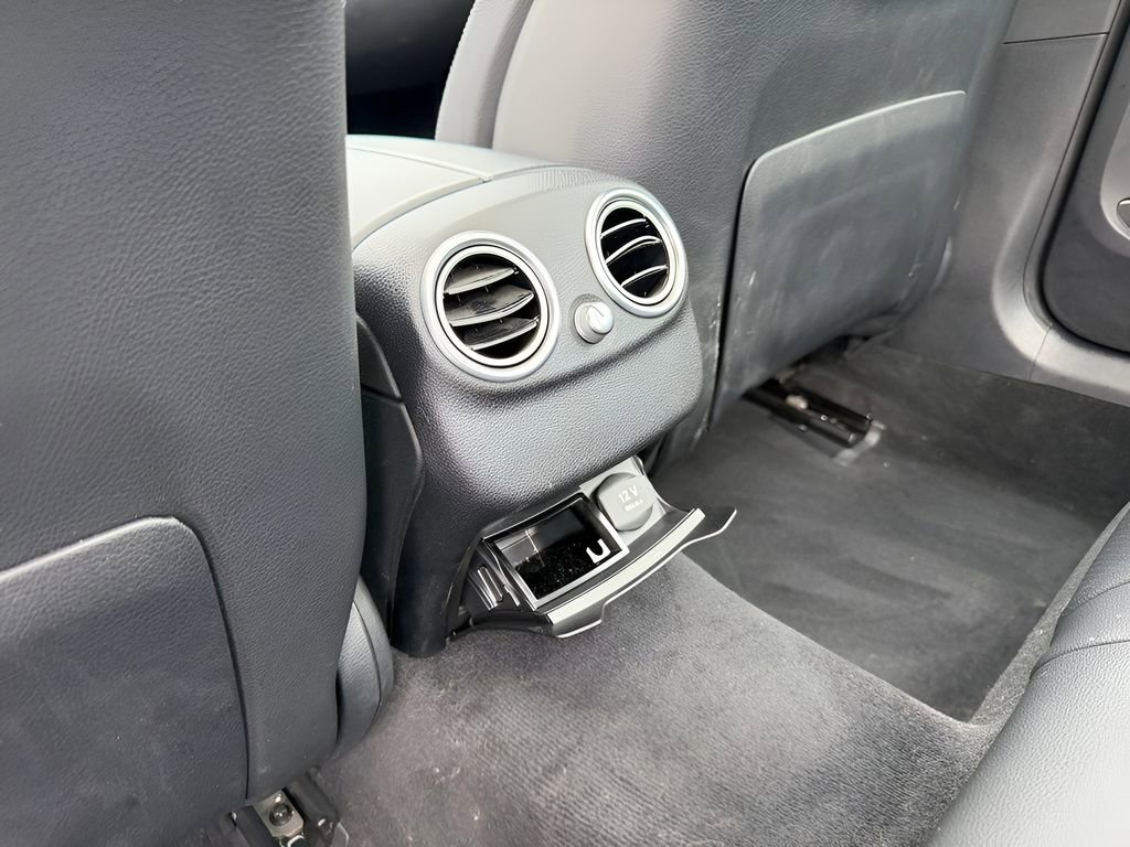 Used 2017 Mercedes-Benz C 300 4MATIC Sedan w/ Premium 2 Package image 31