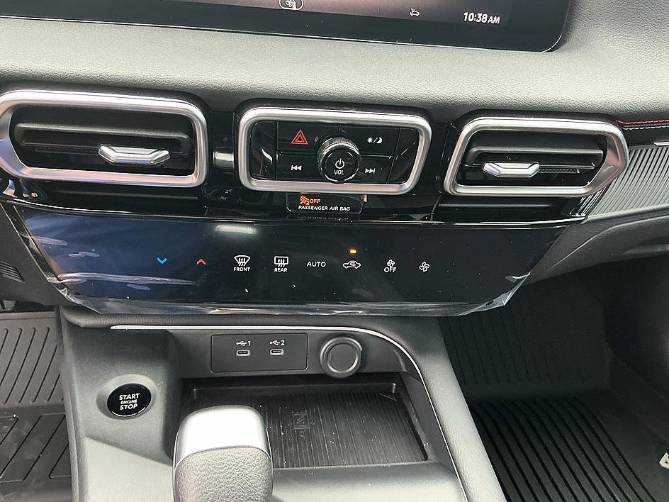 New 2026 Nissan Sentra SR image 16