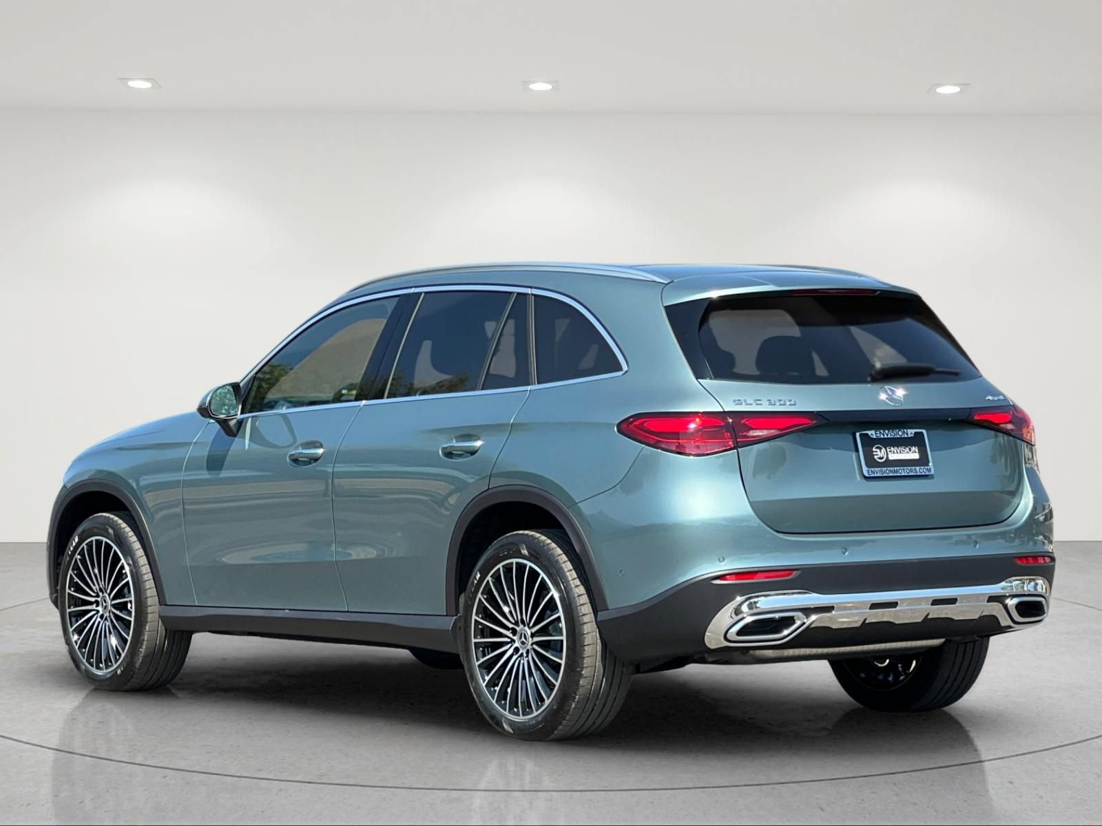 New 2026 Mercedes-Benz GLC 300 4MATIC image 3