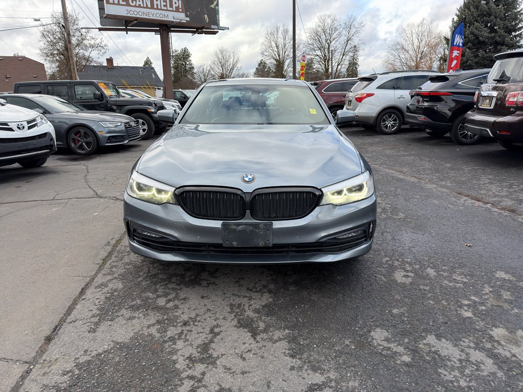 Used 2018 BMW 530i xDrive AWD/4WD image 9