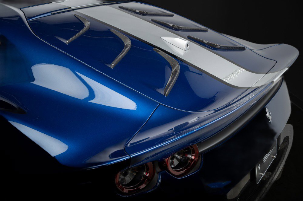 Certified 2022 Ferrari 812 Competizione image 51