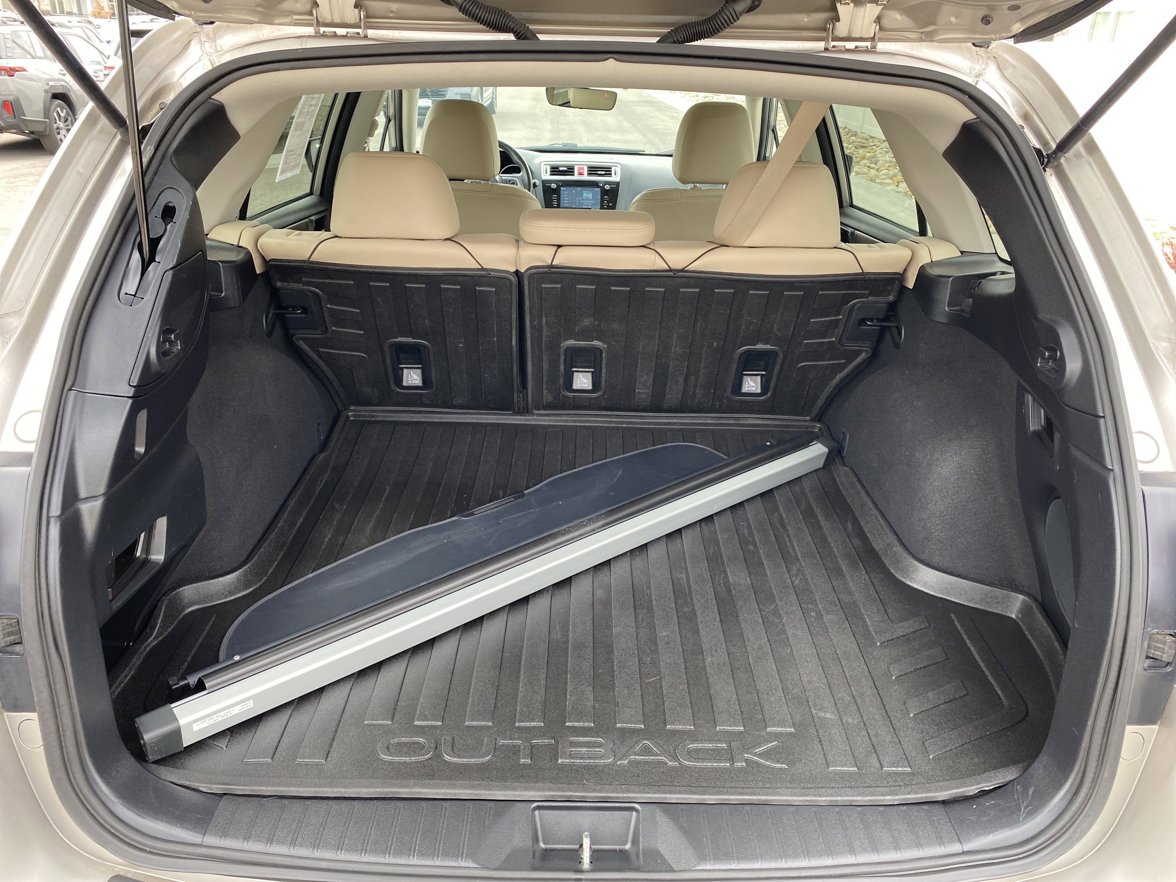 Used 2017 Subaru Outback 2.5i Limited image 36