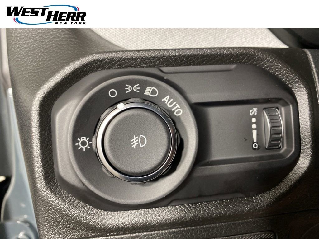 Used 2026 Jeep Wrangler Unlimited Sport AWD/4WD image 13
