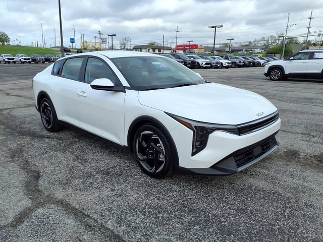 Used 2025 Kia K4 GT-Line Turbo FWD image 6