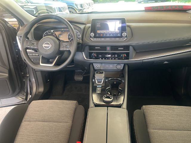 Certified 2023 Nissan Rogue SV image 18