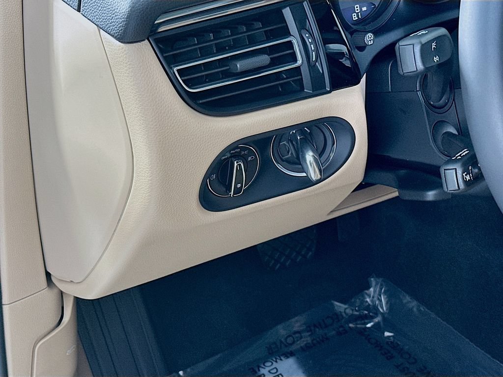 New 2026 Porsche Macan S AWD/4WD image 11
