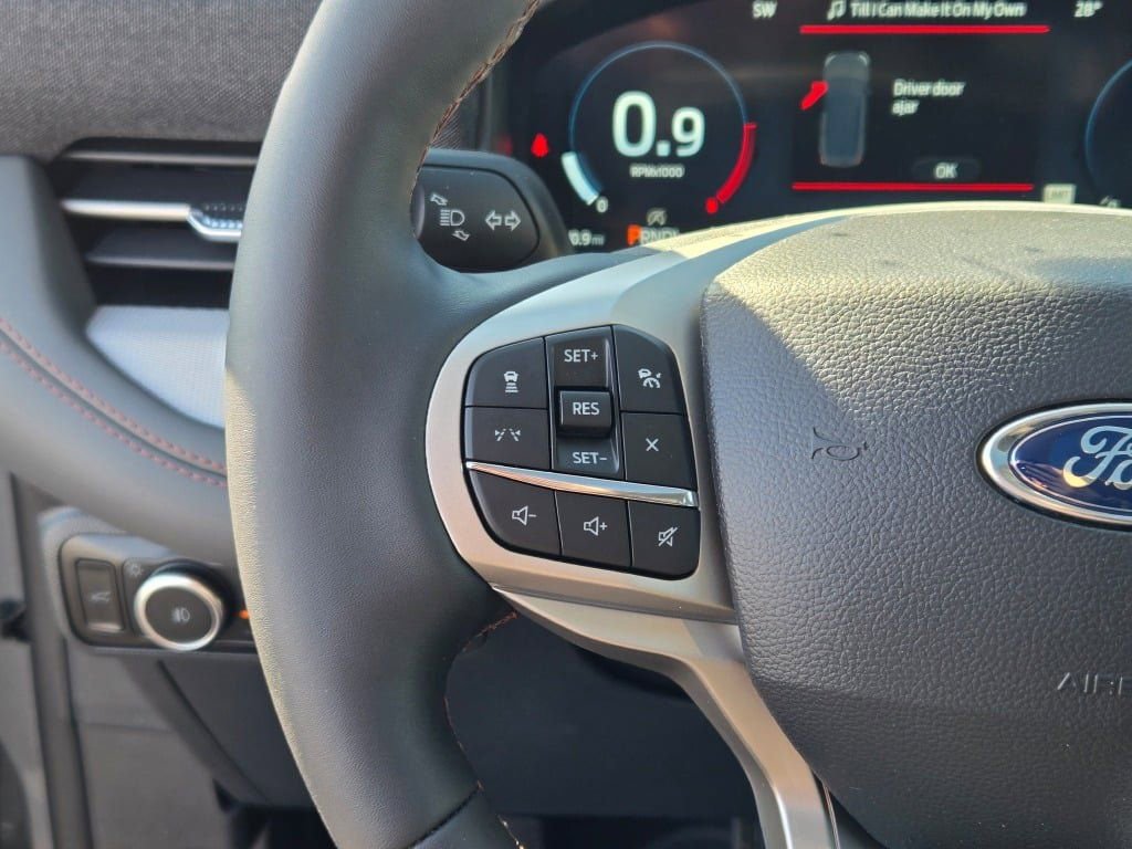 New 2026 Ford Explorer Active w/ Active Comfort Package image 31
