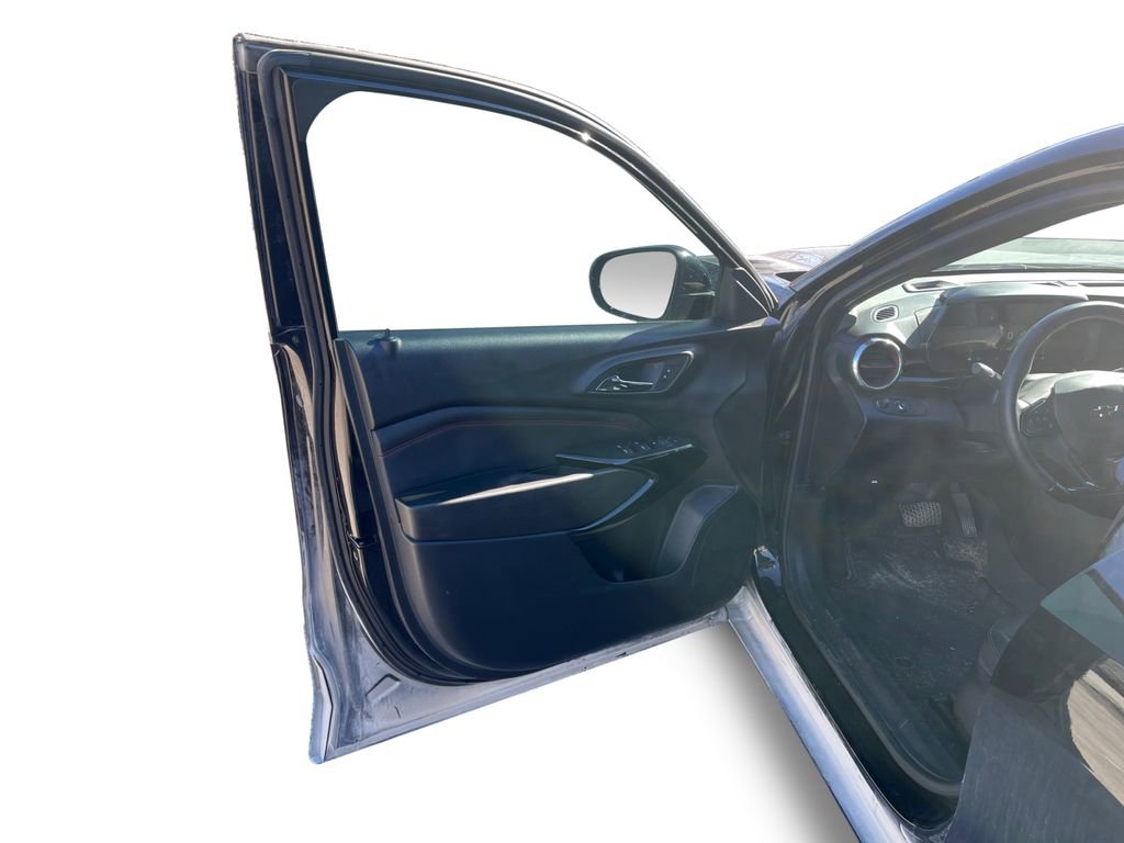 Certified 2025 Chevrolet Trax RS w/ Sunroof Package image 22