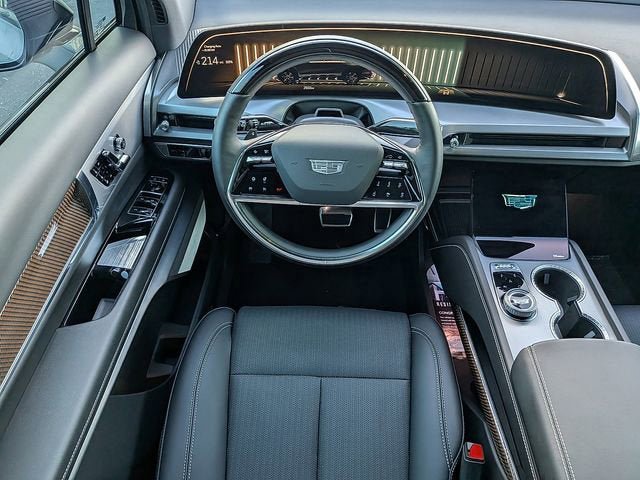 New 2026 Cadillac Vistiq Luxury image 16