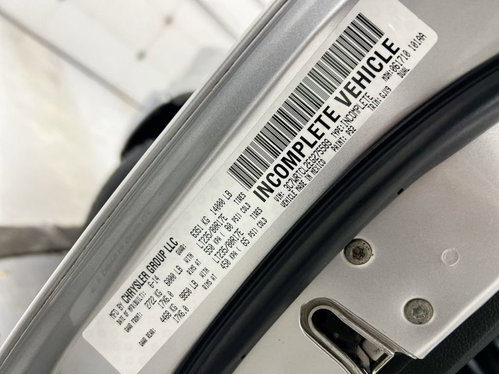 Used 2014 RAM 3500 Laramie image 22