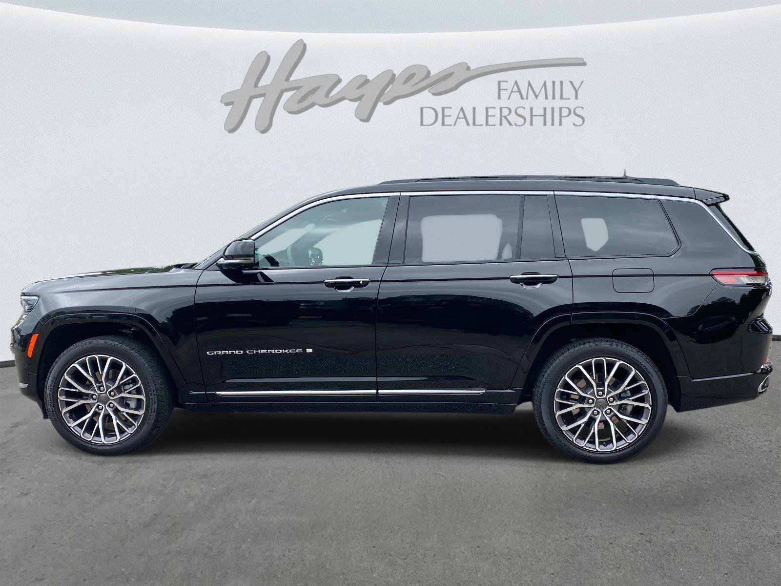 Used 2025 Jeep Grand Cherokee L Summit AWD/4WD image 10