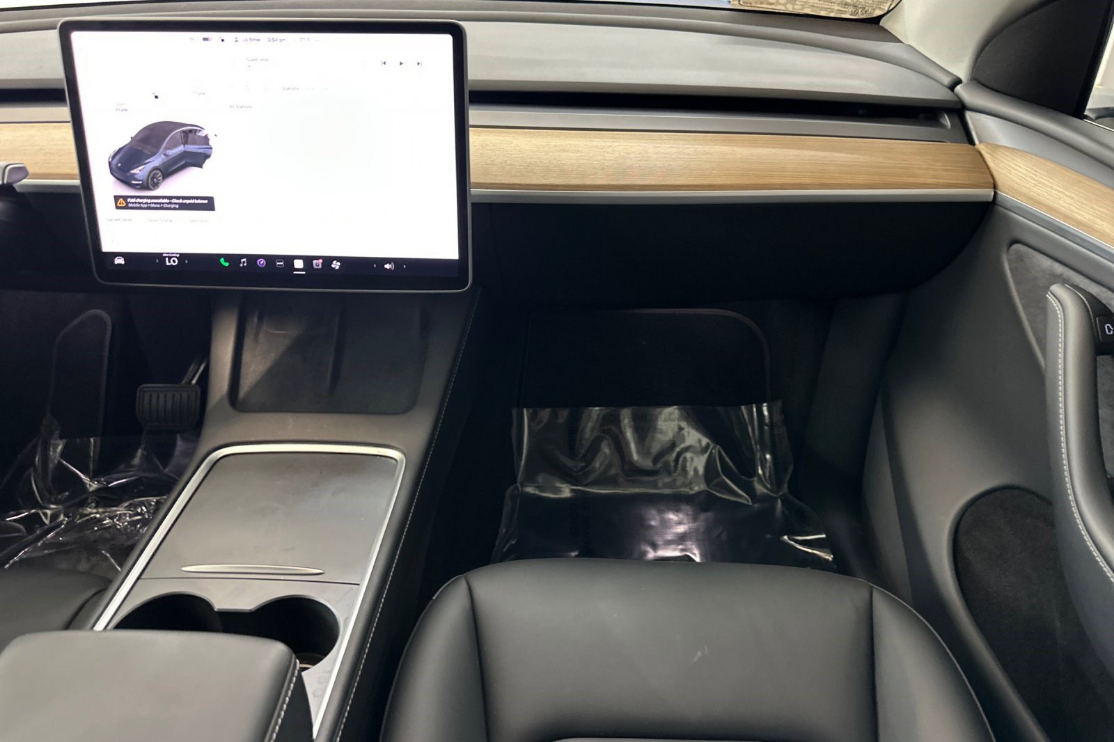 Used 2024 Tesla Model Y Long Range AWD/4WD image 28