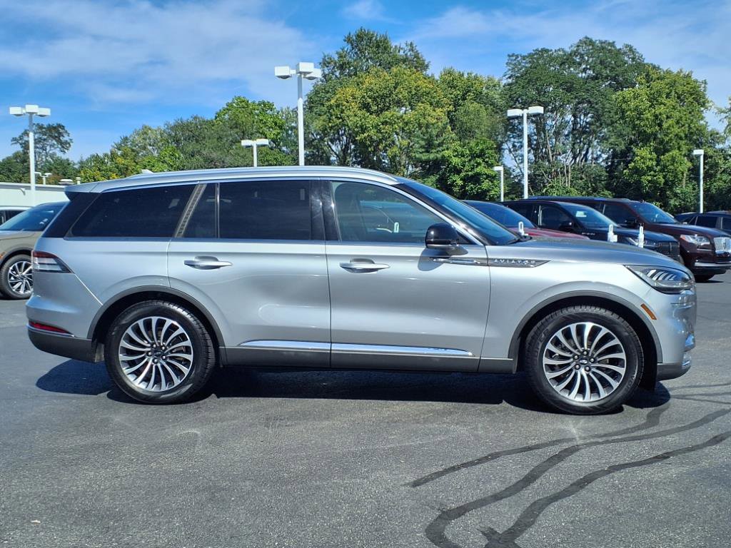 Used 2020 Lincoln Aviator Reserve RWD image 8