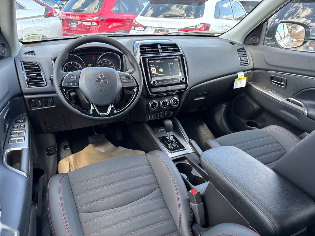 New 2027 Mitsubishi Outlander Sport SE FWD image 7