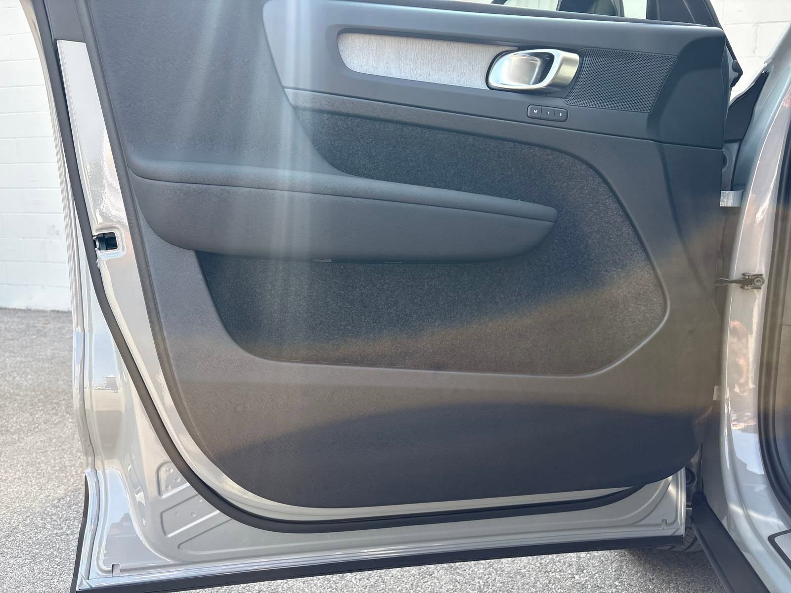 New 2026 Volvo XC40 B5 Plus w/ Protection Package Premier image 10