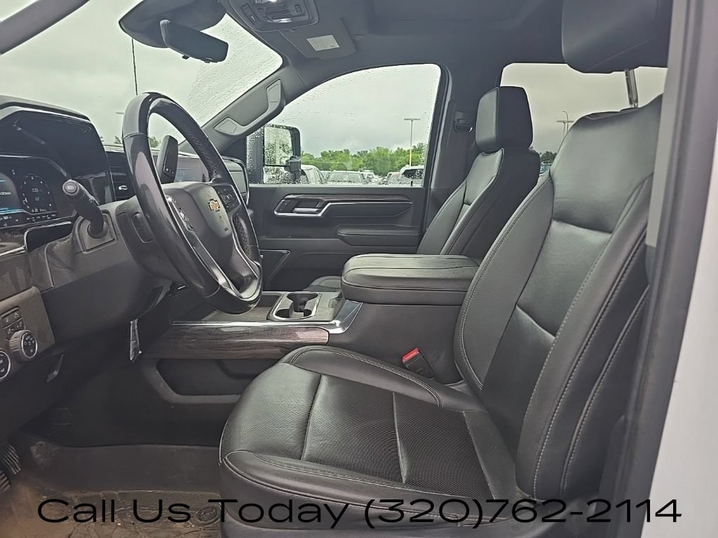 Used 2024 Chevrolet Silverado 3500 LTZ w/ LTZ Premium Package AWD/4WD image 15
