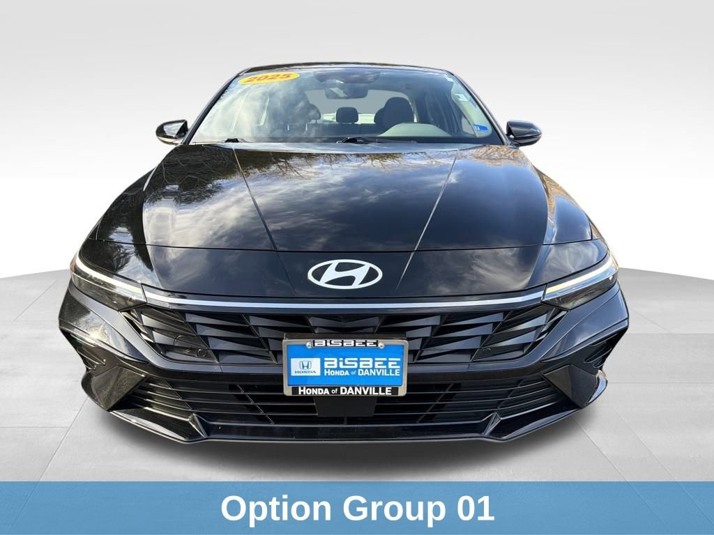 Used 2025 Hyundai Elantra SEL image 9