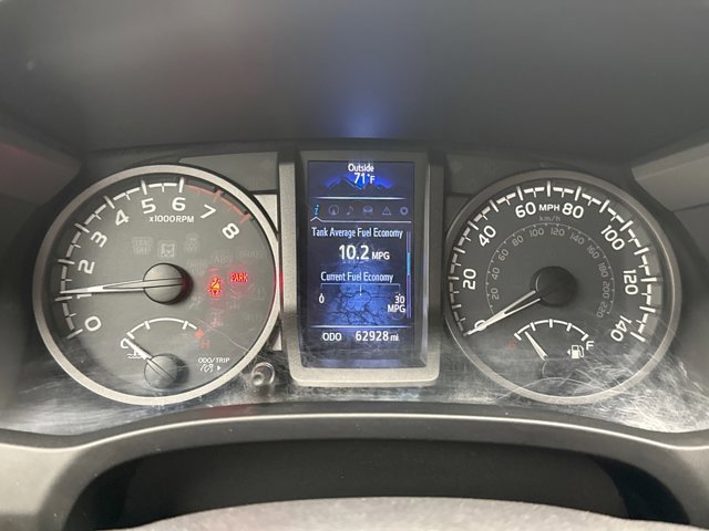 Used 2017 Toyota Tacoma TRD Sport w/ Tow Package image 13