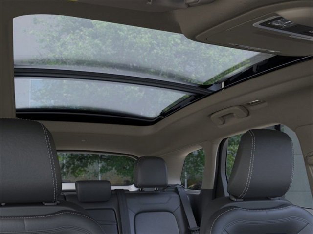 Used 2024 Lincoln Corsair Grand Touring image 22